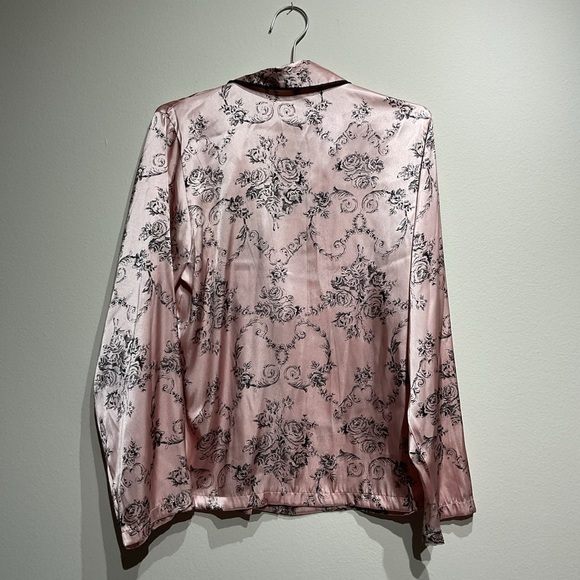 Gilligan O'Malley Blush Pink Black Toile Satin Pajama Top Ladies Size Small - Picture 3 of 8